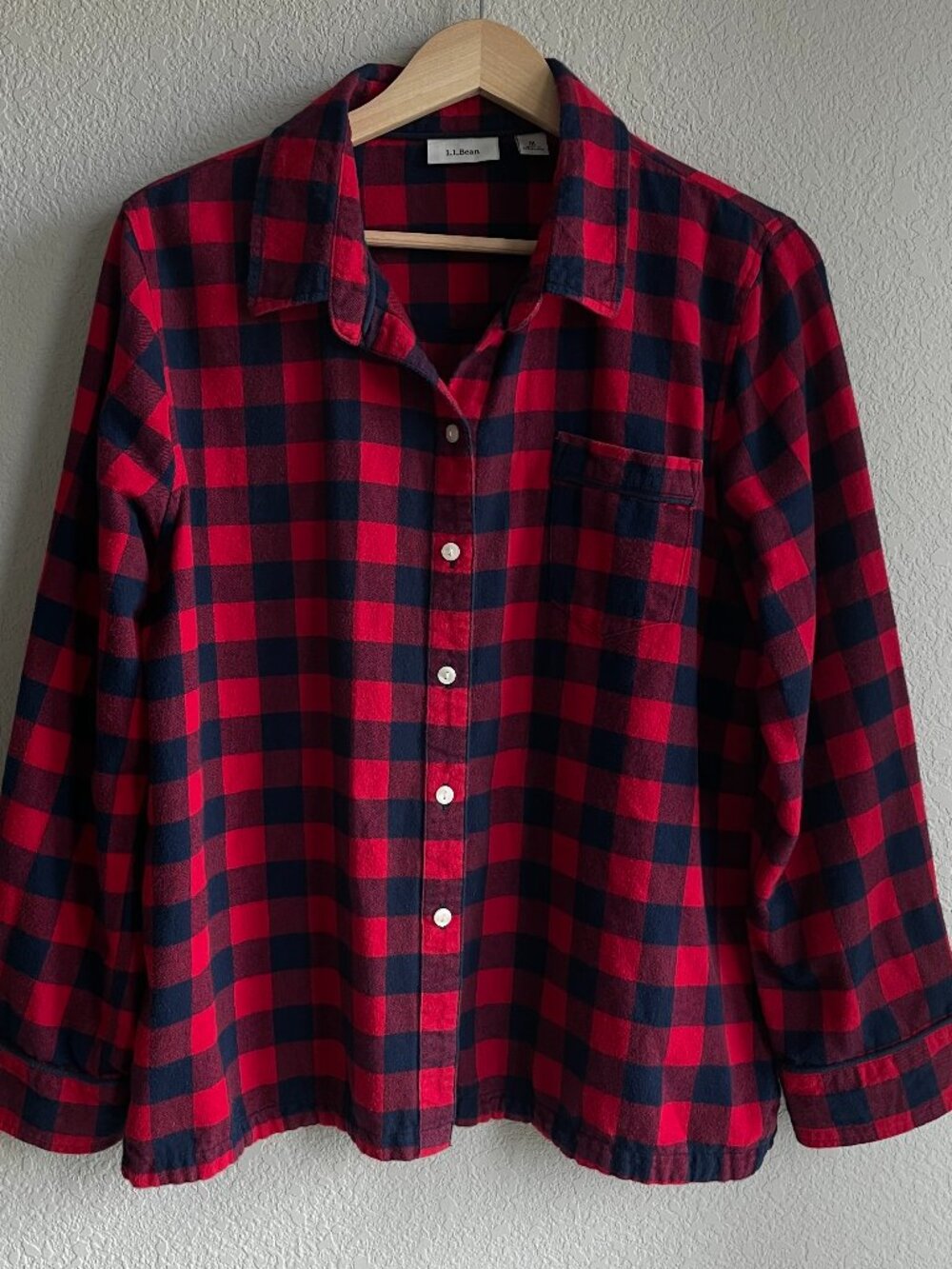 LL Bean Womens Shirt Petite Medium Buffalo Plaid Flannel 100% Cotton Cabincore